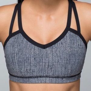 Lululemon sports bra